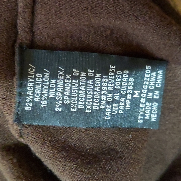 Shrugs - Picture 9 of 9